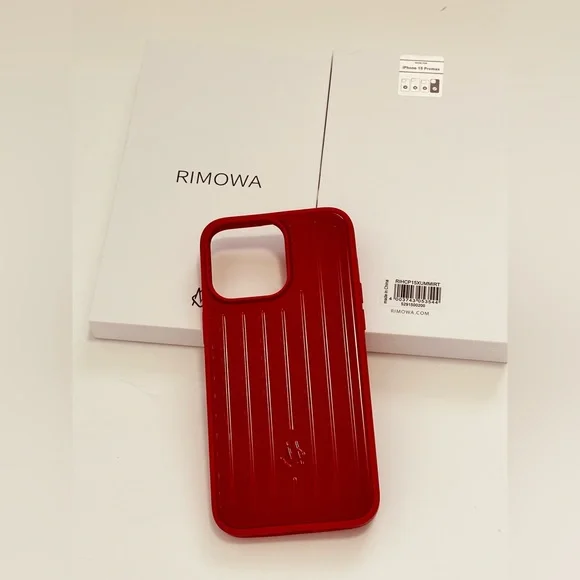 RIMOWA iPhoneケース iPhone15用 Rimowa iphone case compatible for iPhone 15 Pro Cactus Green